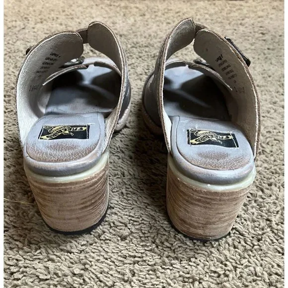 Womens FREEBIRD Caprice sandals size 9 gray distressed boho chunky heel EUC